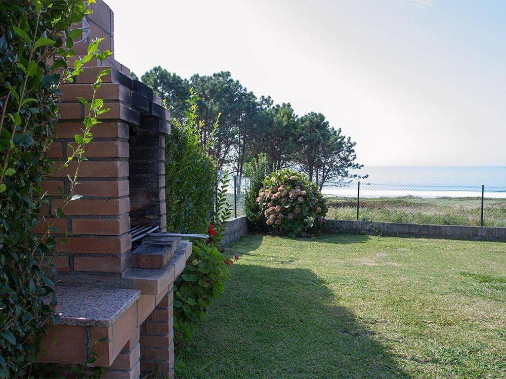 Apartamento Playa De Larino Gandara  Exterior photo